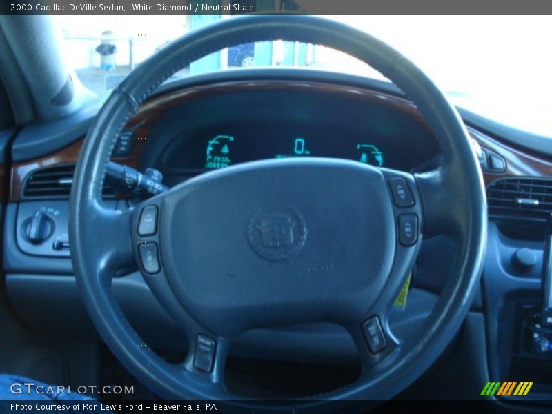 White Diamond / Neutral Shale 2000 Cadillac DeVille Sedan