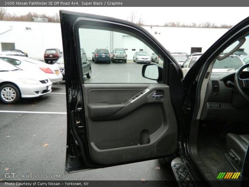 Super Black / Graphite 2006 Nissan Pathfinder SE Off Road 4x4