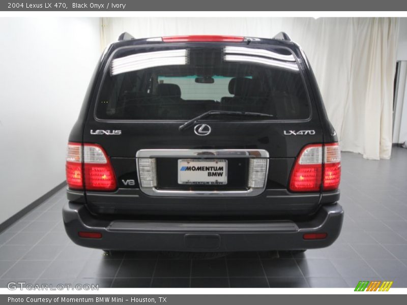 Black Onyx / Ivory 2004 Lexus LX 470