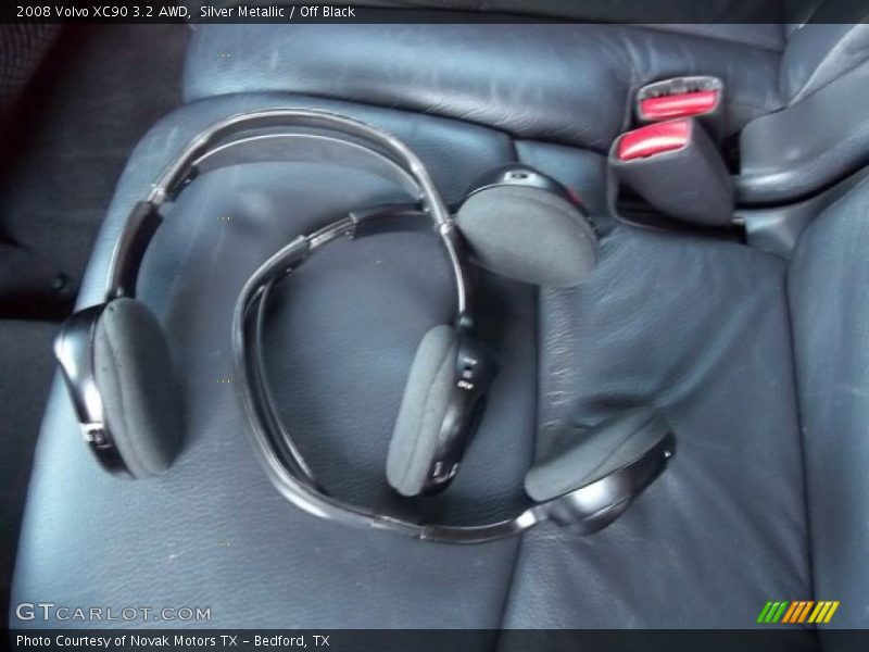 Silver Metallic / Off Black 2008 Volvo XC90 3.2 AWD
