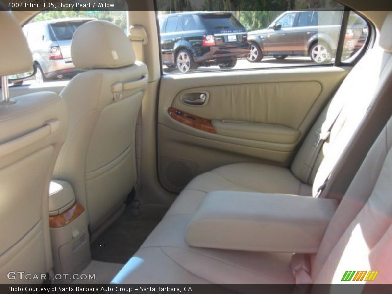 Ivory Pearl / Willow 2002 Infiniti I 35