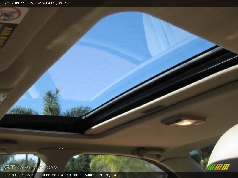 Ivory Pearl / Willow 2002 Infiniti I 35