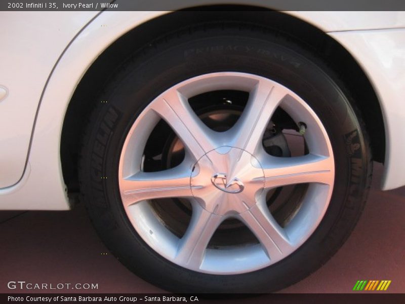 Ivory Pearl / Willow 2002 Infiniti I 35