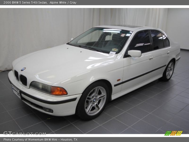 Alpine White / Gray 2000 BMW 5 Series 540i Sedan