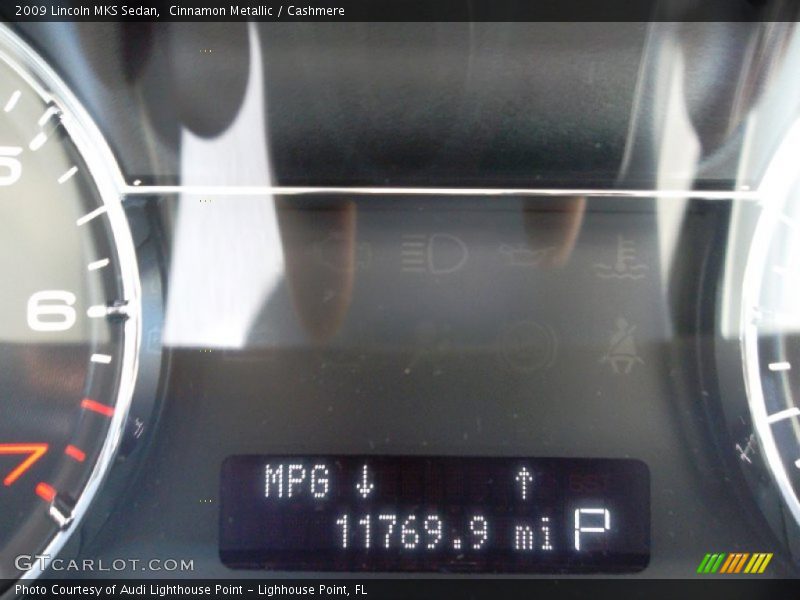 Cinnamon Metallic / Cashmere 2009 Lincoln MKS Sedan