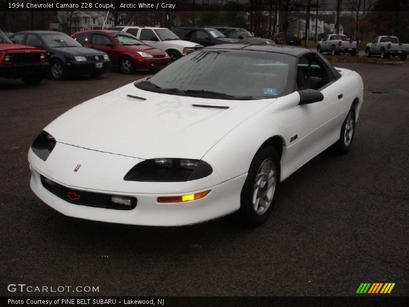 Front 3/4 View of 1994 Camaro Z28 Coupe