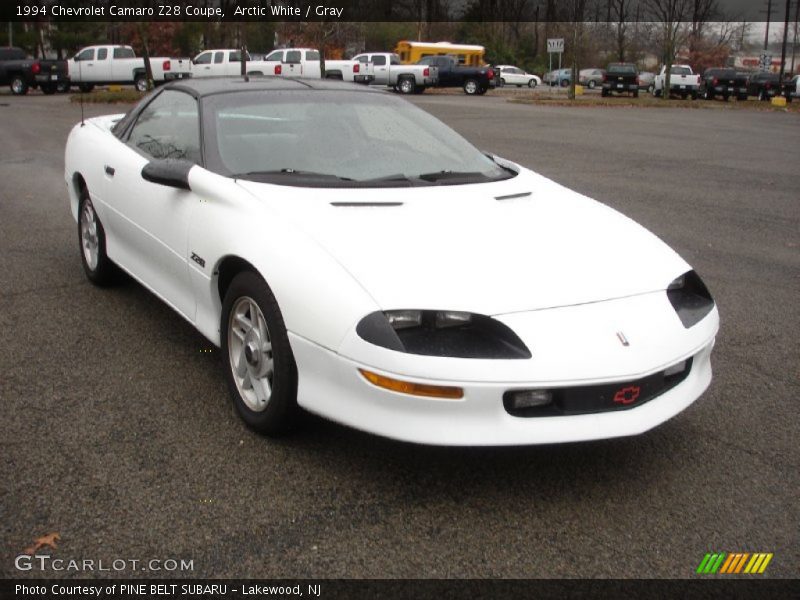 Front 3/4 View of 1994 Camaro Z28 Coupe
