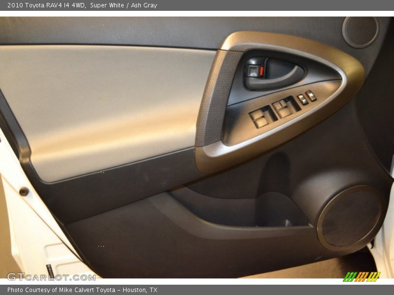 Super White / Ash Gray 2010 Toyota RAV4 I4 4WD