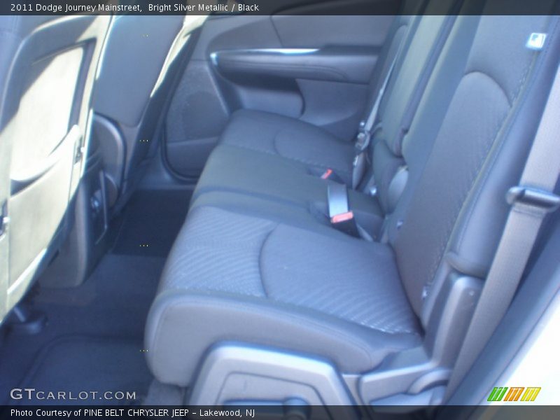 Bright Silver Metallic / Black 2011 Dodge Journey Mainstreet