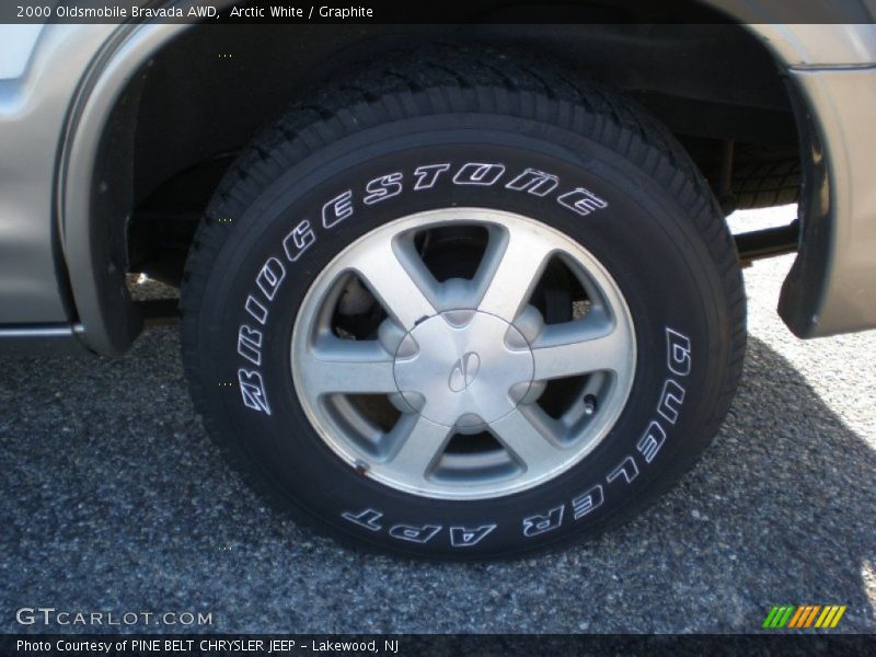 Arctic White / Graphite 2000 Oldsmobile Bravada AWD