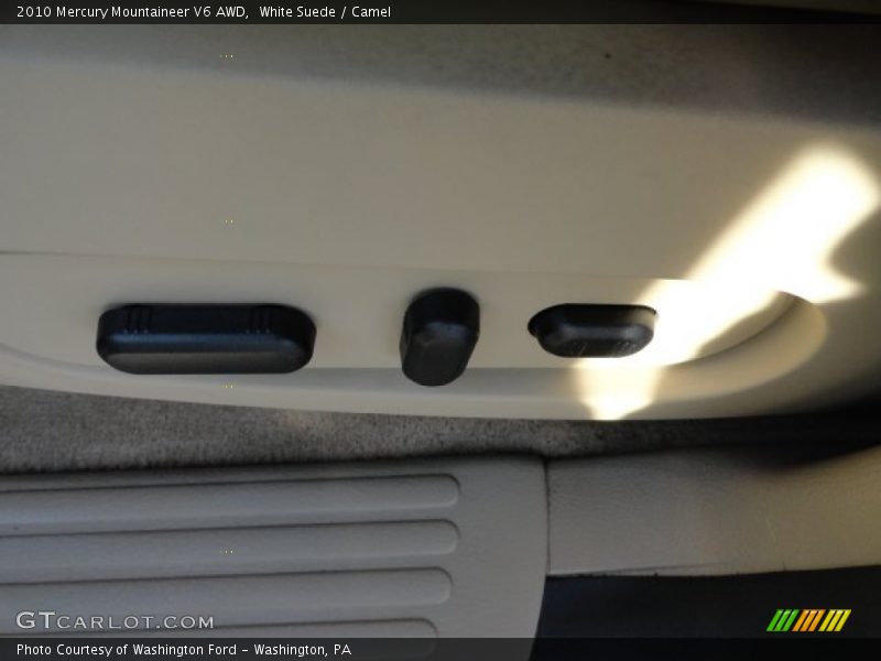 White Suede / Camel 2010 Mercury Mountaineer V6 AWD