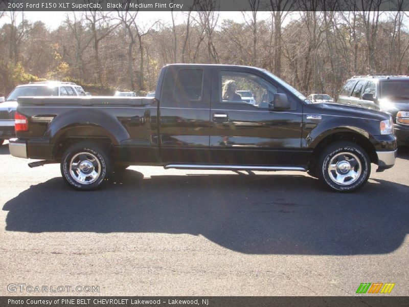 Black / Medium Flint Grey 2005 Ford F150 XLT SuperCab