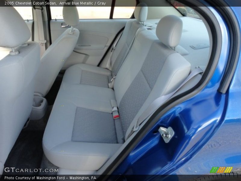 Arrival Blue Metallic / Gray 2005 Chevrolet Cobalt Sedan