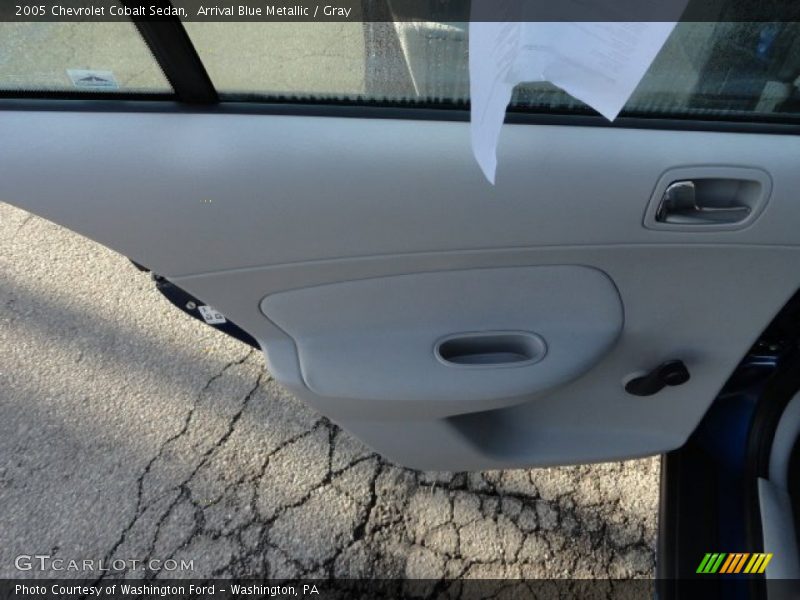 Arrival Blue Metallic / Gray 2005 Chevrolet Cobalt Sedan