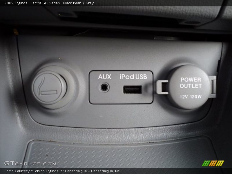Black Pearl / Gray 2009 Hyundai Elantra GLS Sedan