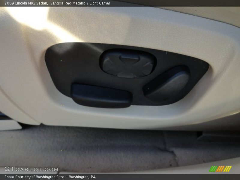 Sangria Red Metallic / Light Camel 2009 Lincoln MKS Sedan