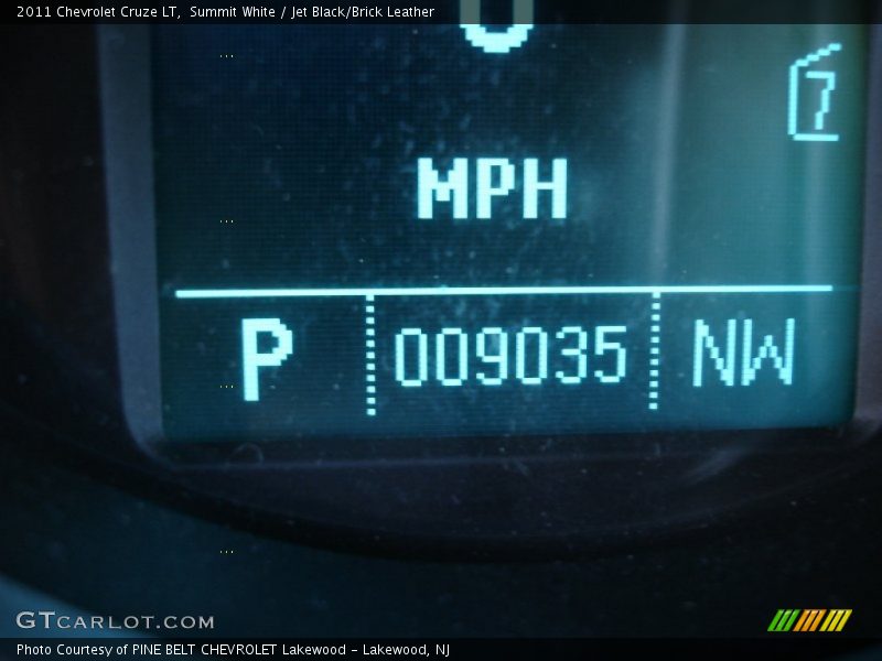 Summit White / Jet Black/Brick Leather 2011 Chevrolet Cruze LT