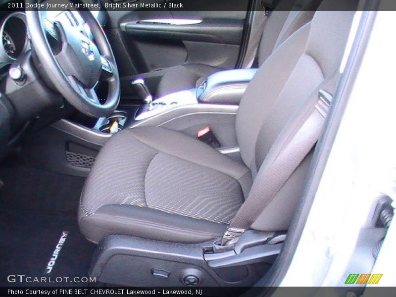 Bright Silver Metallic / Black 2011 Dodge Journey Mainstreet