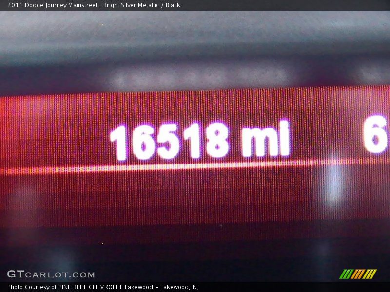 Bright Silver Metallic / Black 2011 Dodge Journey Mainstreet