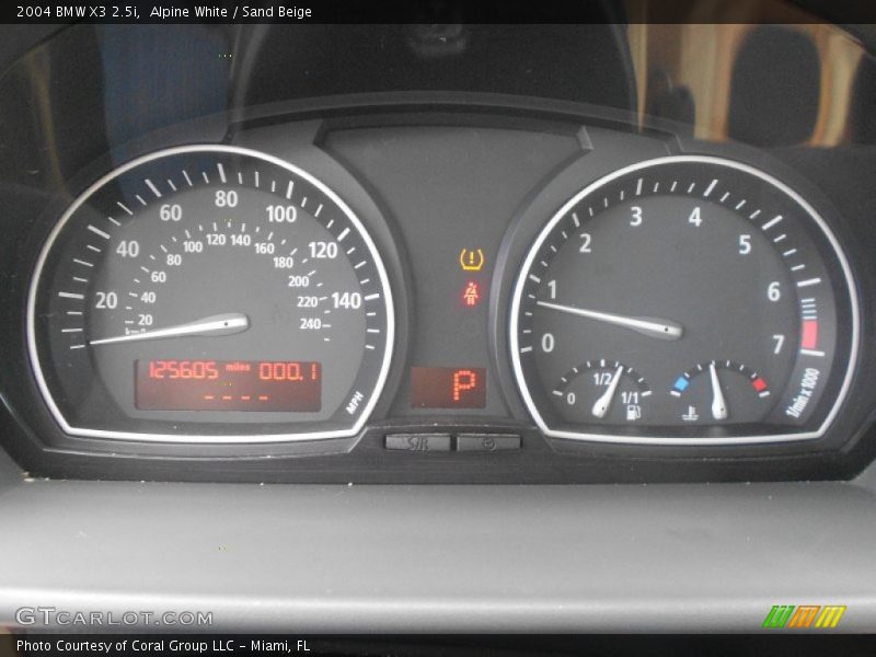 Alpine White / Sand Beige 2004 BMW X3 2.5i