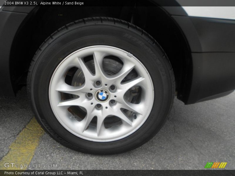 Alpine White / Sand Beige 2004 BMW X3 2.5i