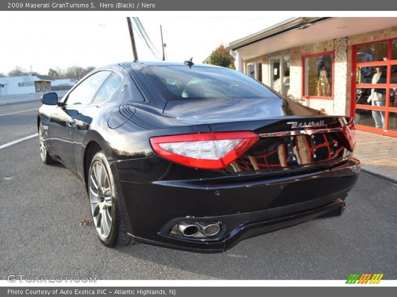Nero (Black) / Nero 2009 Maserati GranTurismo S