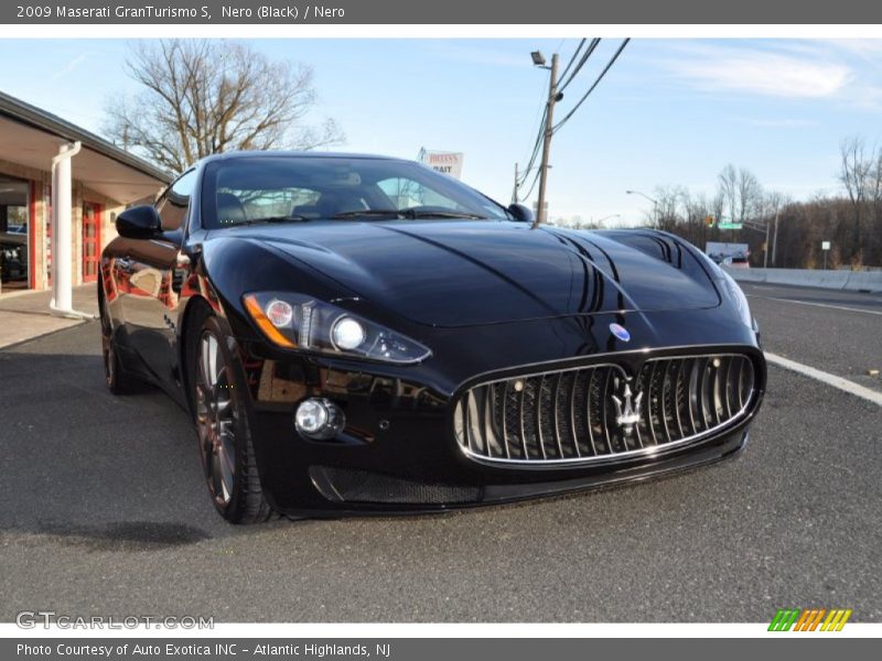 Nero (Black) / Nero 2009 Maserati GranTurismo S