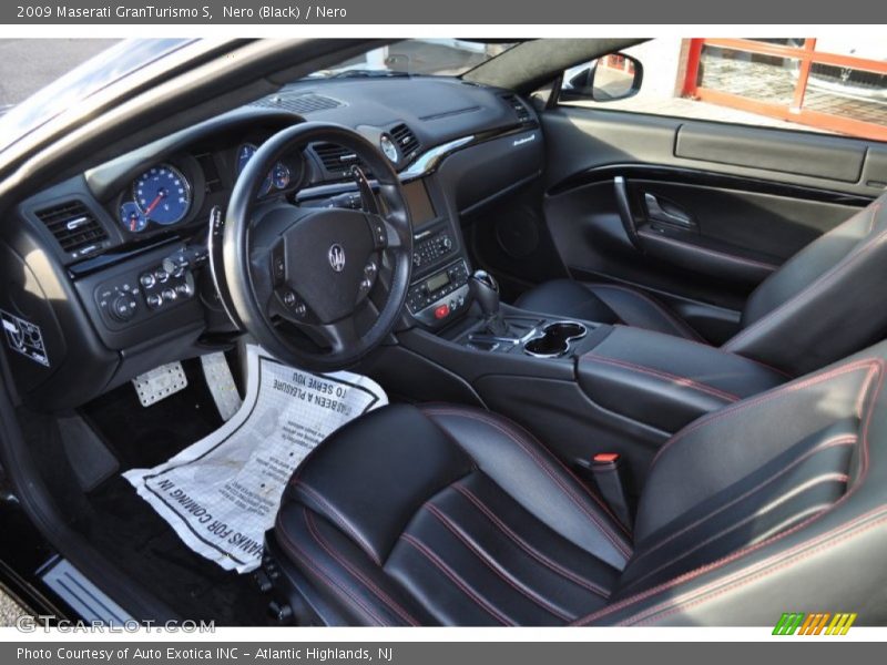  2009 GranTurismo S Nero Interior