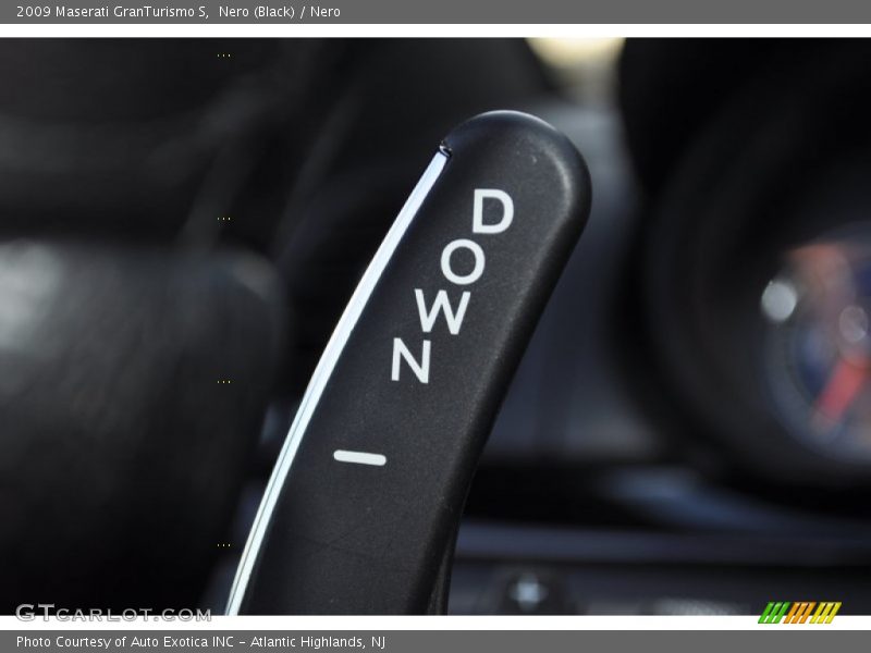 Steering Wheel Paddle - 2009 Maserati GranTurismo S