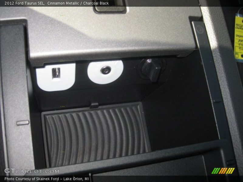 Cinnamon Metallic / Charcoal Black 2012 Ford Taurus SEL
