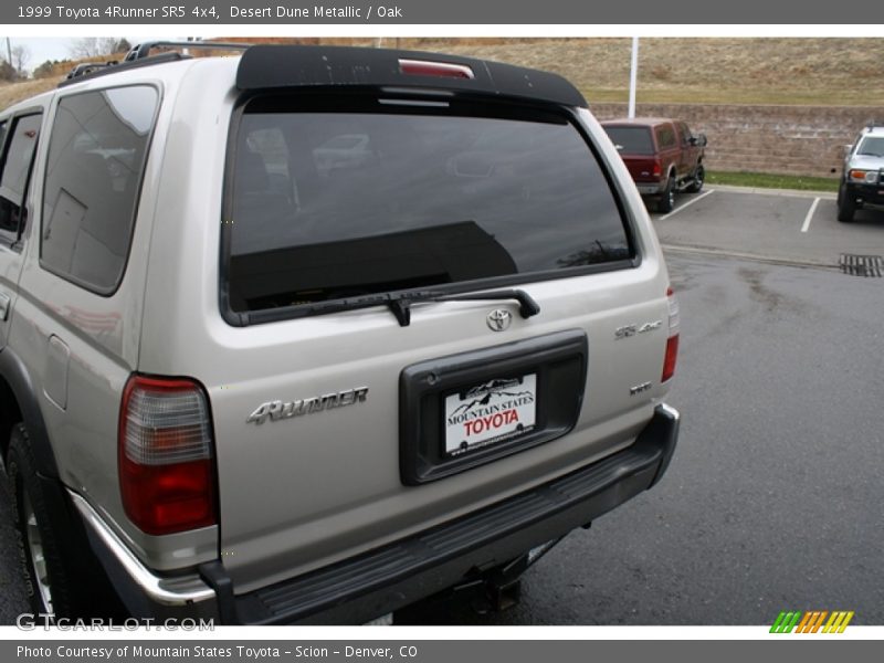 Desert Dune Metallic / Oak 1999 Toyota 4Runner SR5 4x4