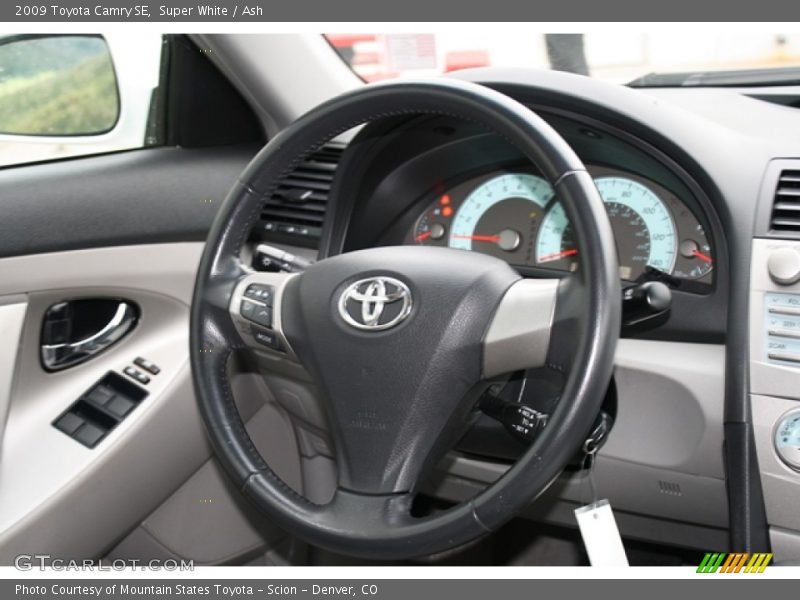 Super White / Ash 2009 Toyota Camry SE