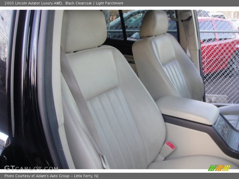 Black Clearcoat / Light Parchment 2003 Lincoln Aviator Luxury AWD