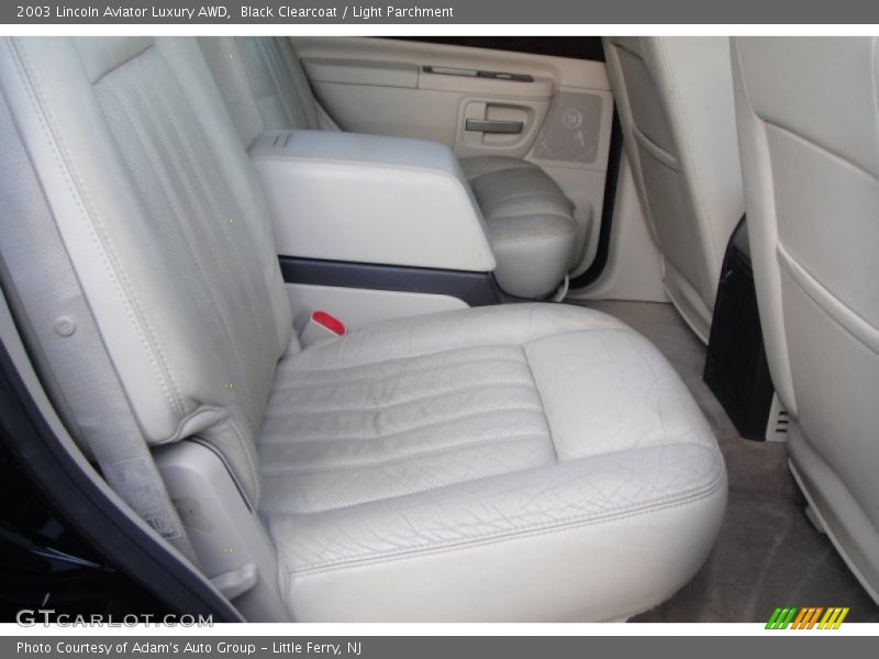 Black Clearcoat / Light Parchment 2003 Lincoln Aviator Luxury AWD