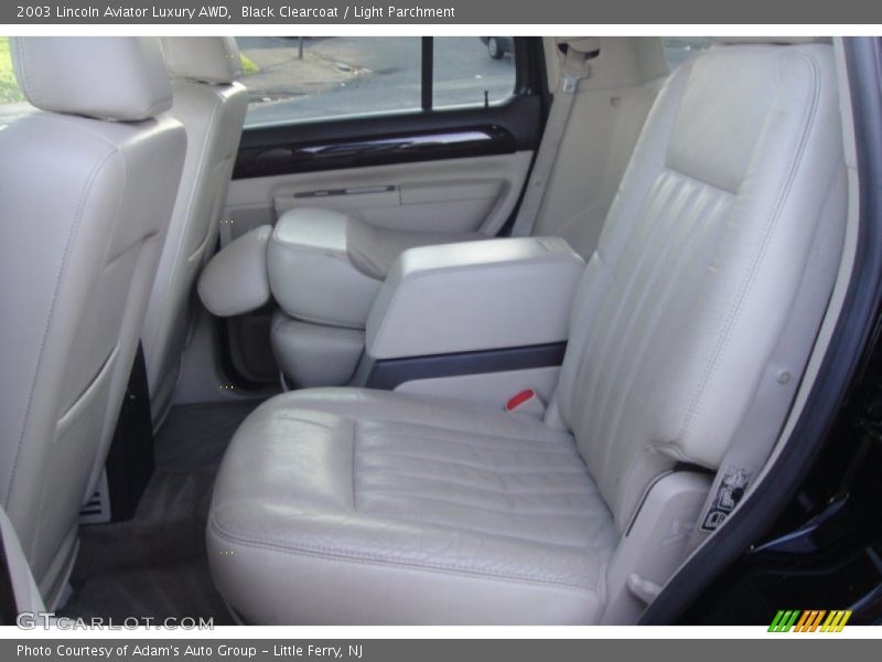 Black Clearcoat / Light Parchment 2003 Lincoln Aviator Luxury AWD