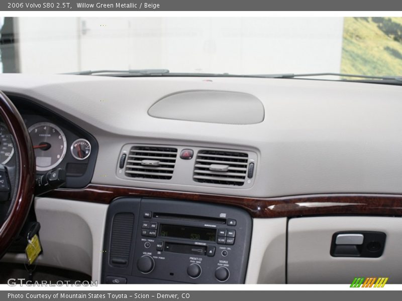 Willow Green Metallic / Beige 2006 Volvo S80 2.5T