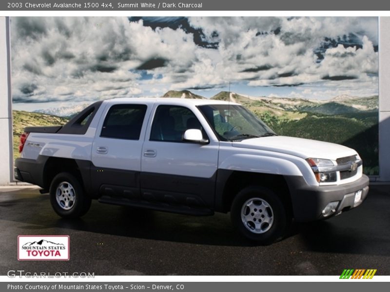 Summit White / Dark Charcoal 2003 Chevrolet Avalanche 1500 4x4