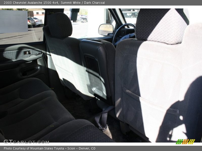 Summit White / Dark Charcoal 2003 Chevrolet Avalanche 1500 4x4