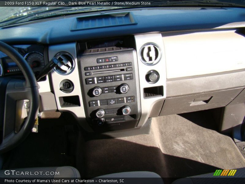 Dark Blue Pearl Metallic / Stone/Medium Stone 2009 Ford F150 XLT Regular Cab