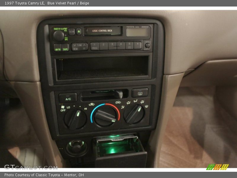 Blue Velvet Pearl / Beige 1997 Toyota Camry LE
