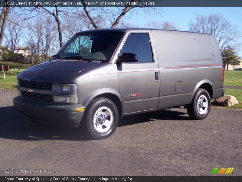 Front 3/4 View of 2002 Astro AWD Commercial Van