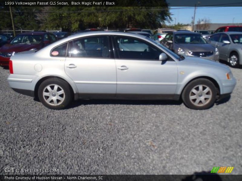 Black Magic Pearl / Black 1999 Volkswagen Passat GLS Sedan