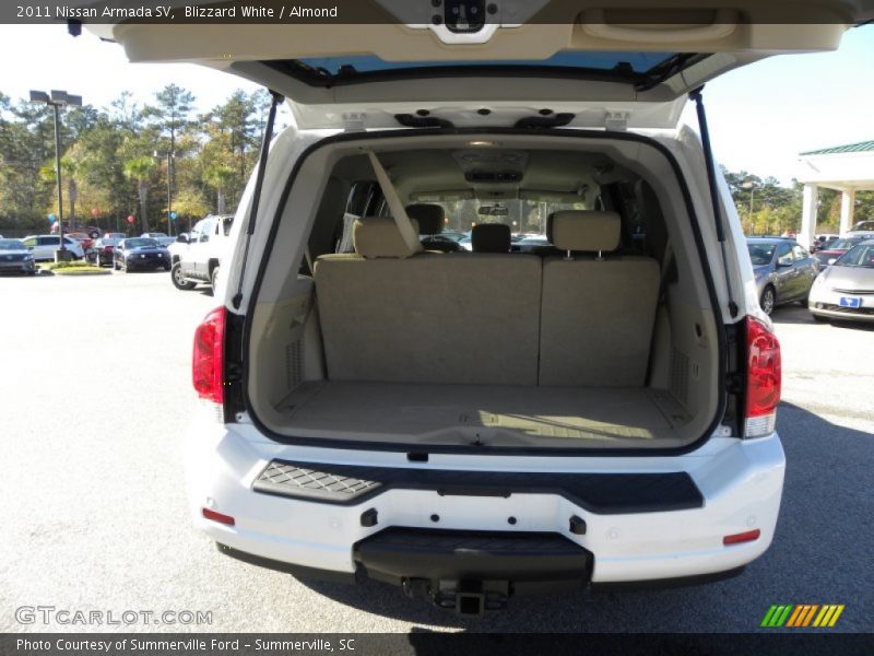 Blizzard White / Almond 2011 Nissan Armada SV