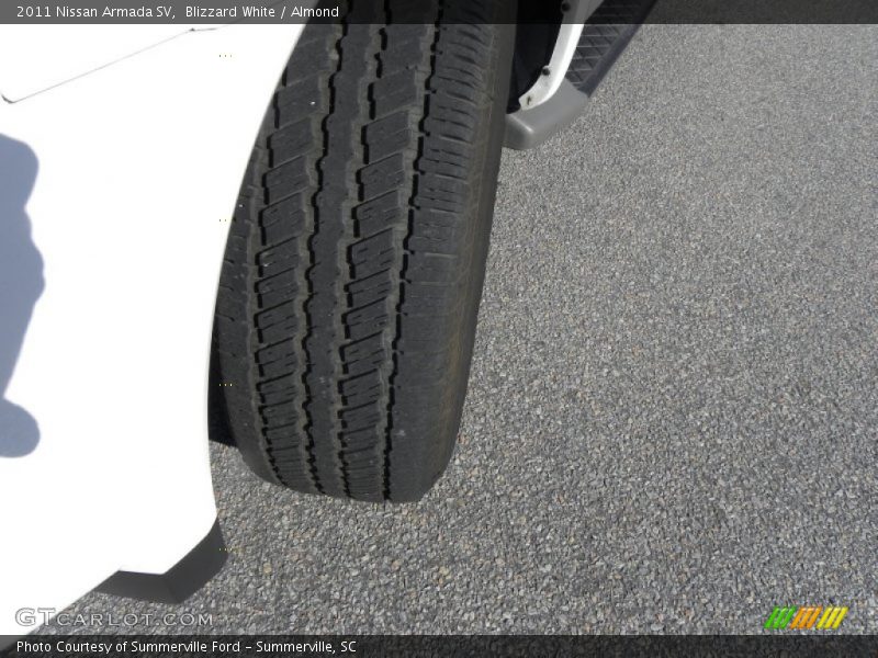 Blizzard White / Almond 2011 Nissan Armada SV