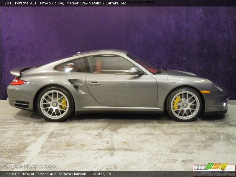 Meteor Grey Metallic / Carrera Red 2011 Porsche 911 Turbo S Coupe