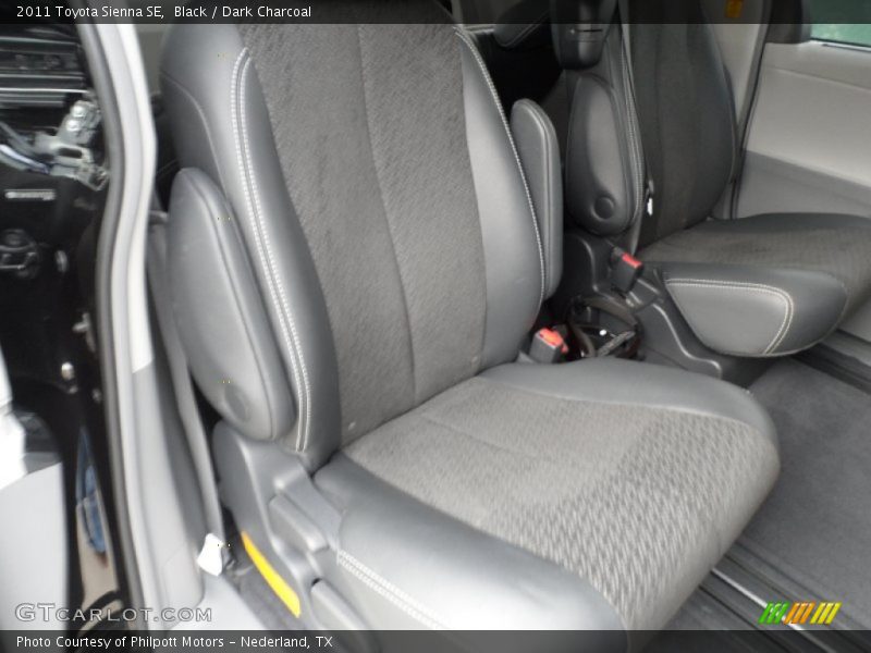 Black / Dark Charcoal 2011 Toyota Sienna SE