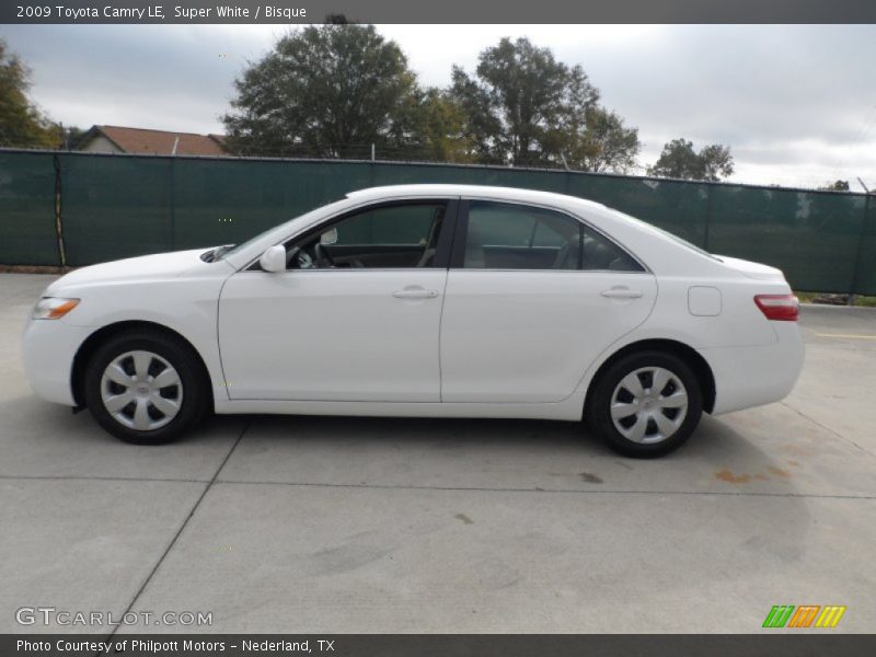 Super White / Bisque 2009 Toyota Camry LE