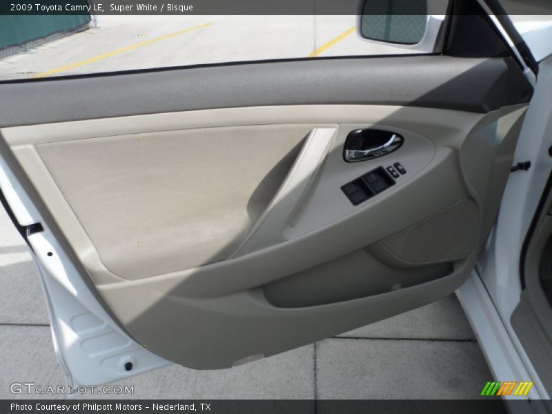 Super White / Bisque 2009 Toyota Camry LE