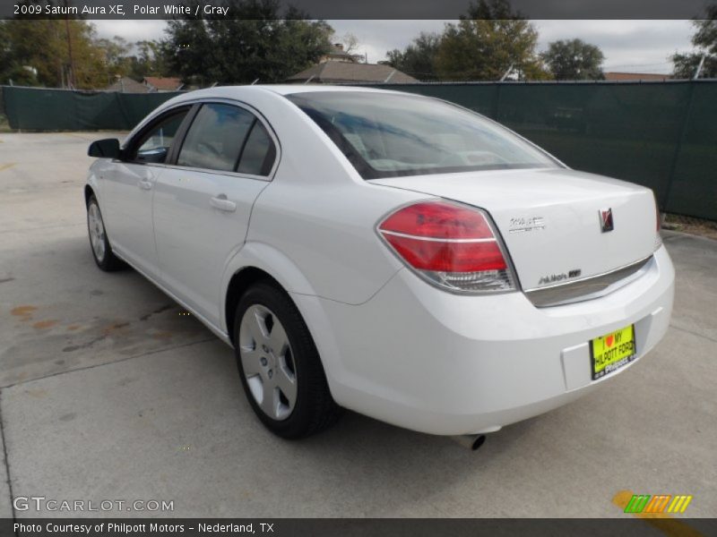 Polar White / Gray 2009 Saturn Aura XE
