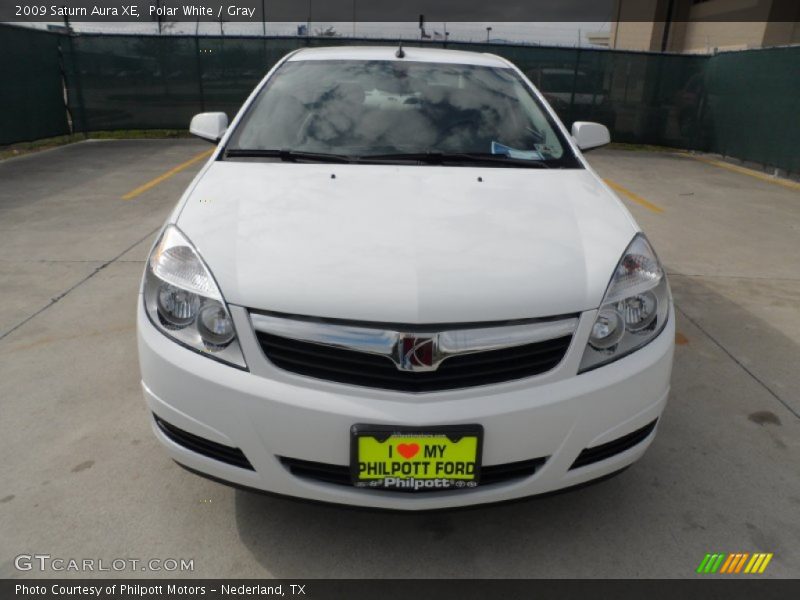 Polar White / Gray 2009 Saturn Aura XE